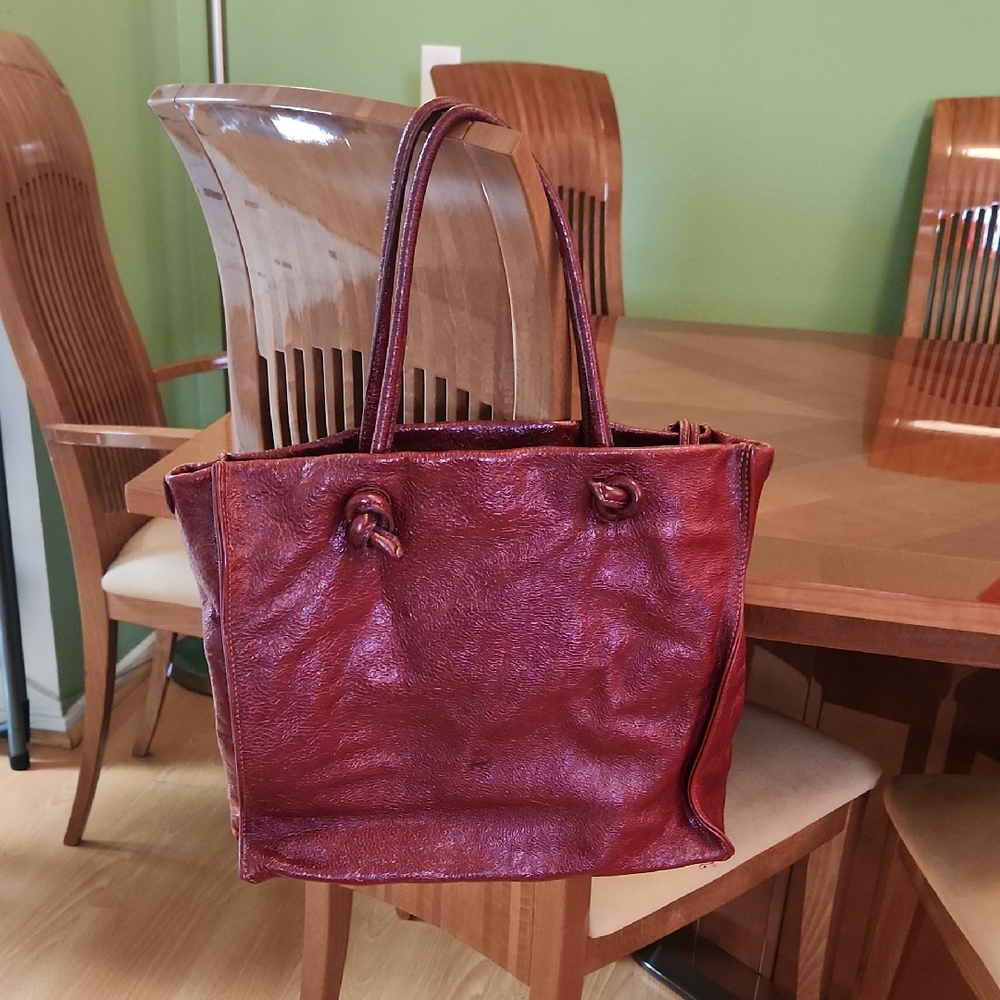 Chic Burgundy Leather Tote Bag
